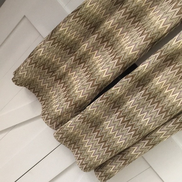 Slinky Multicolored Wide Leg Pants. XS - Picture 2 of 8